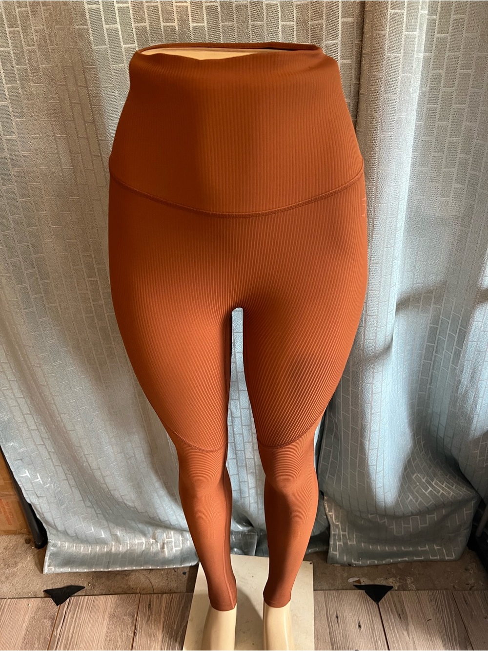 Gymshark Ribbed High-Waisted Leggings in Rust Orange
